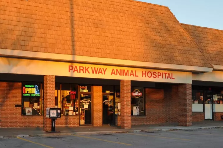 Parkway Animal Hospital, Kansas, Lenexa